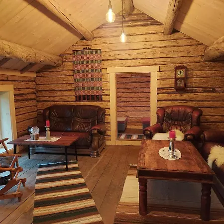 Villmarks Gård Tømmerstue * Hattfjelldal